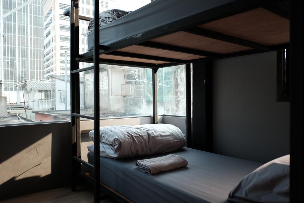Nap@Pan Hostel Silom Бангкок Экстерьер фото