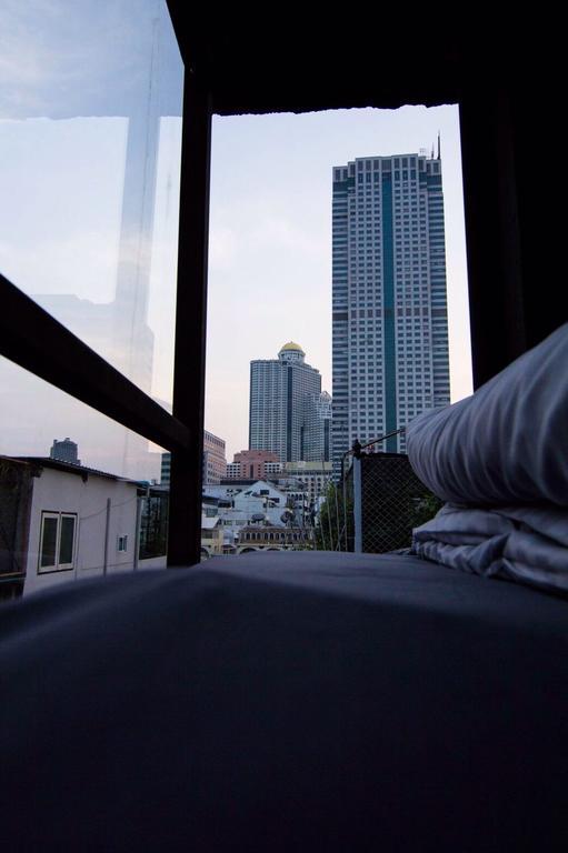 Nap@Pan Hostel Silom Бангкок Экстерьер фото