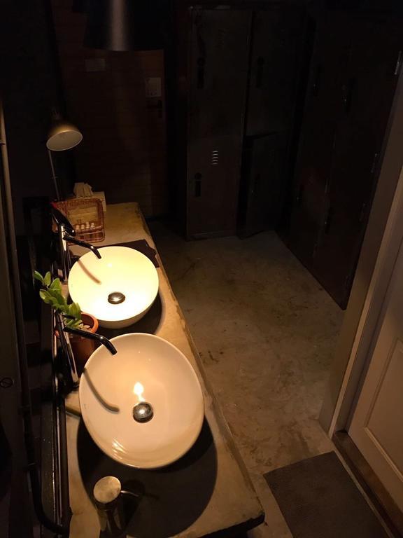 Nap@Pan Hostel Silom Бангкок Экстерьер фото