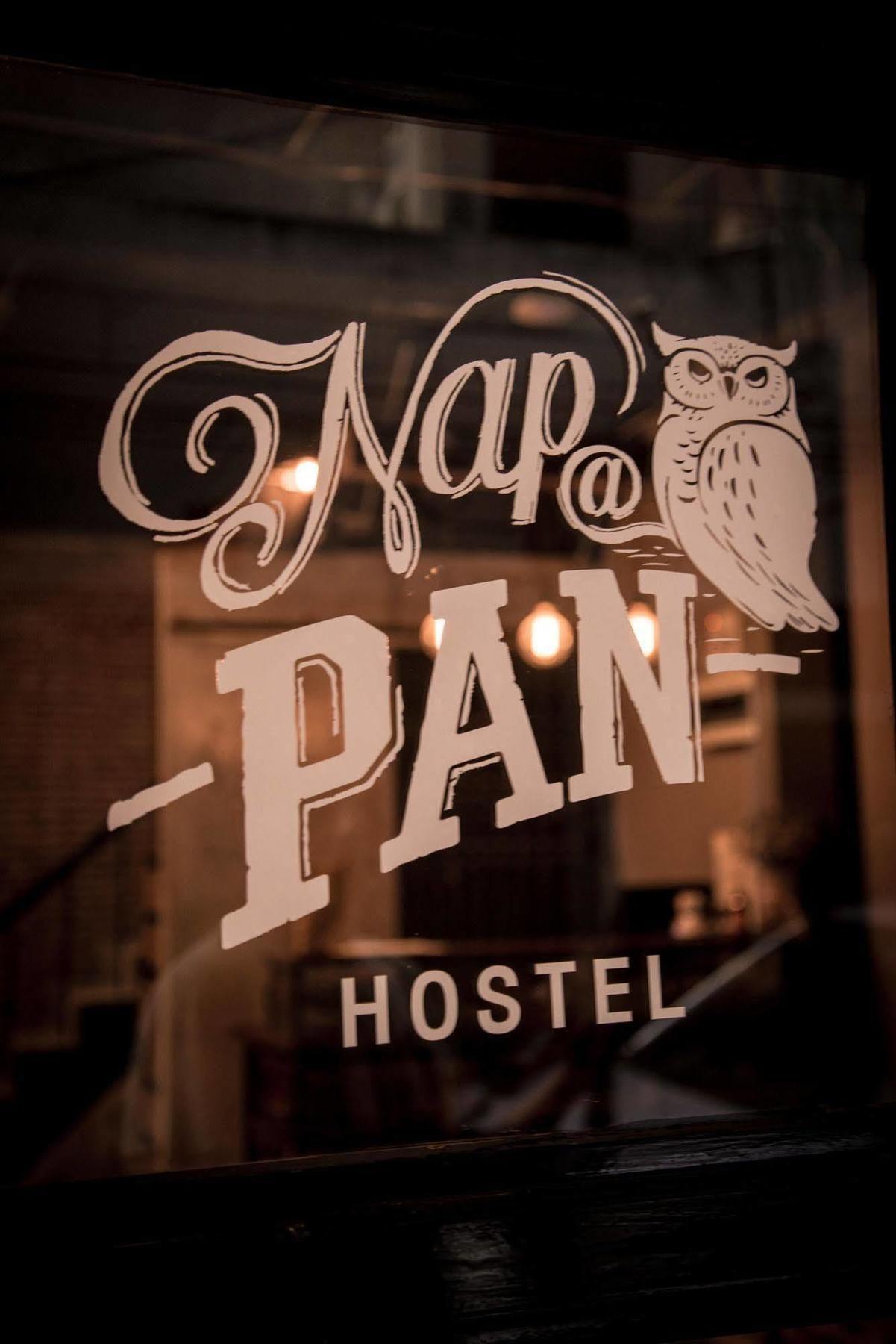 Nap@Pan Hostel Silom Бангкок Экстерьер фото